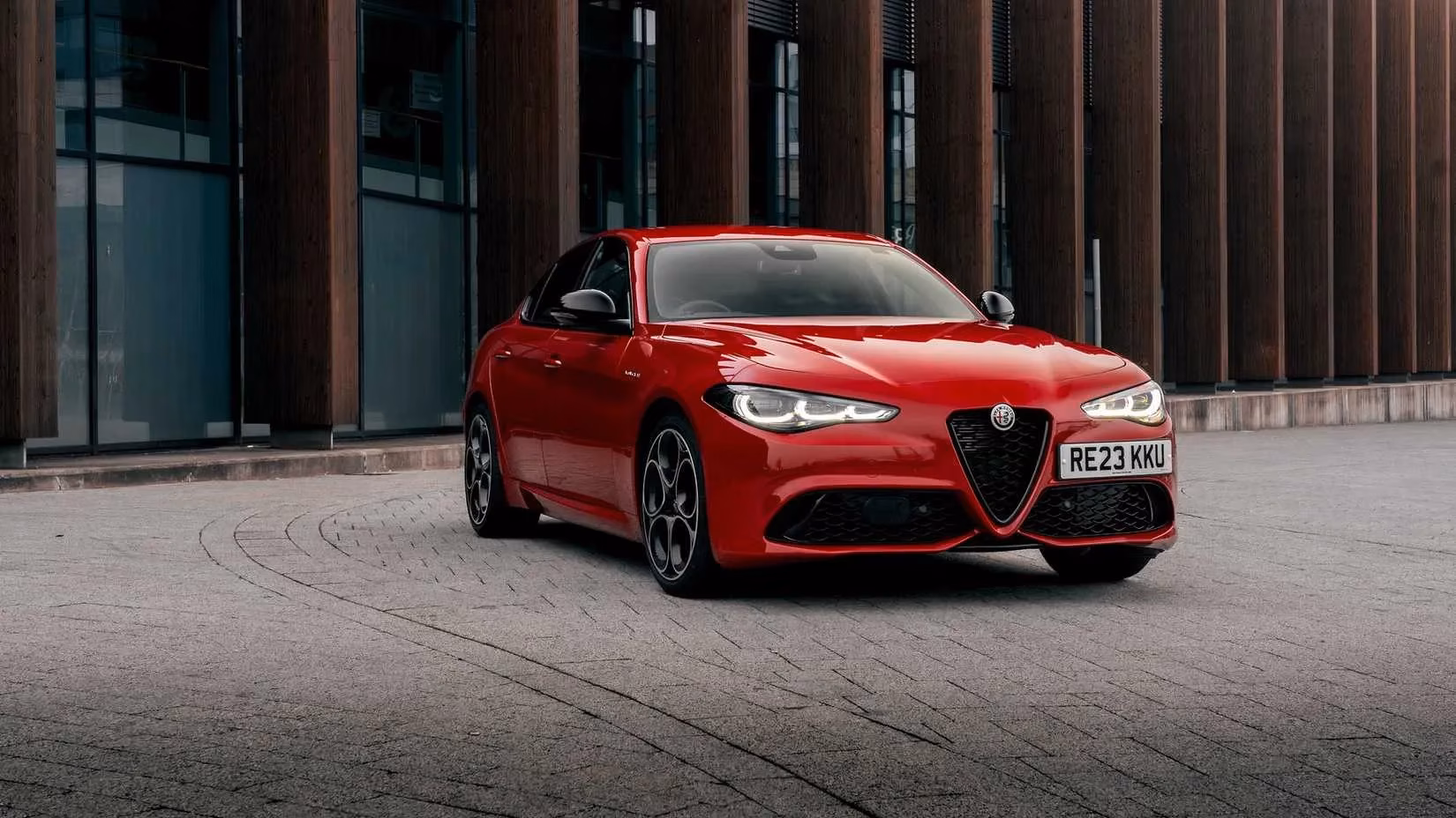 alfa-romeo-s-crossover-future-giulia-returns-giulietta-fades-away-image-1