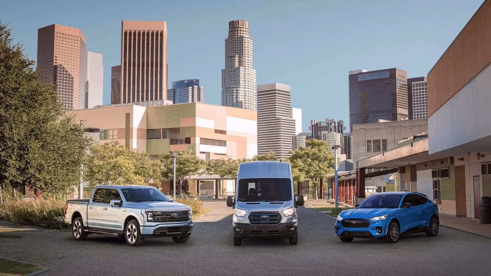 ford-s-q2-2025-sales-report-ev-momentum-stalls-as-hybrids-surge-image-0