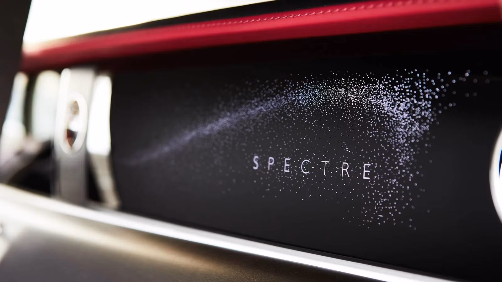 rolls-royce-spectre-evs-see-massive-price-drops-as-luxury-electric-market-cools-image-0