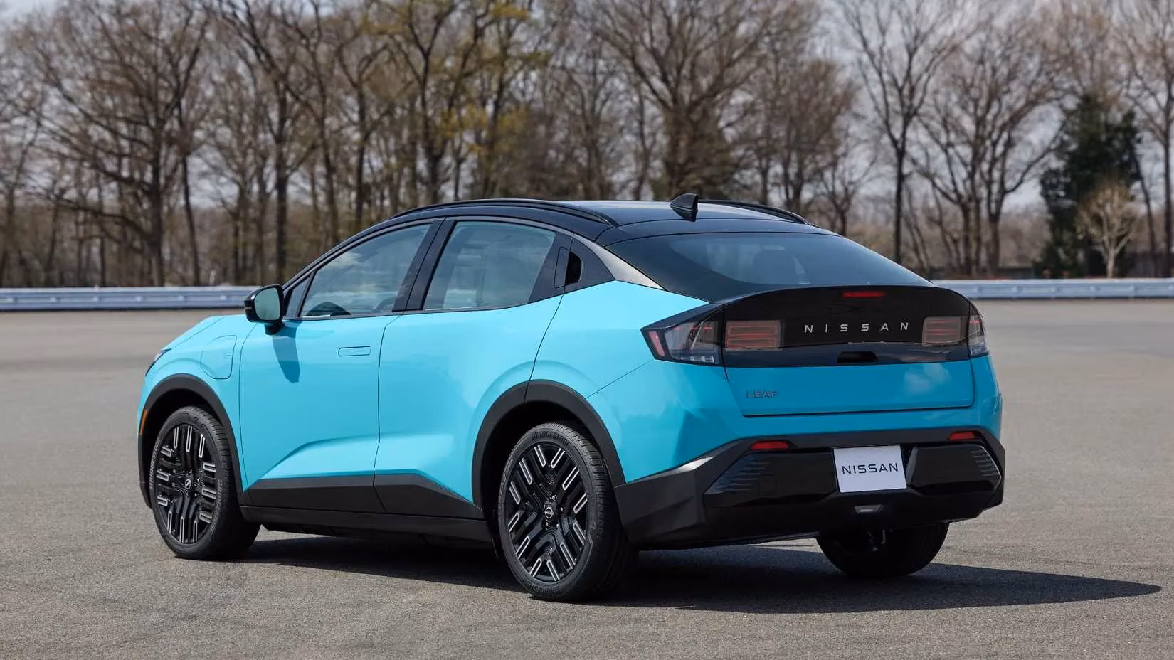 the-2026-nissan-leaf-the-accessible-and-impressive-ev-pioneer-reinvented-image-3