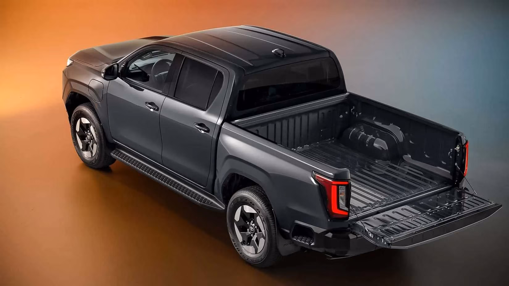 toyota-hilux-2026-a-ground-up-redesign-with-first-ever-bev-leads-global-workhorse-into-new-era-image-2