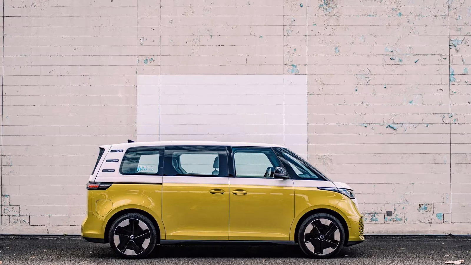 vw-s-id-buzz-two-recalls-that-turn-a-groovy-ev-into-a-migraine-machine-image-0
