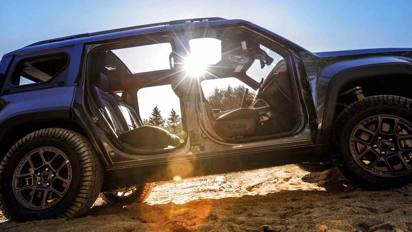 when-influencers-pick-apart-prototypes-my-take-on-the-2026-jeep-recon-drama-image-3